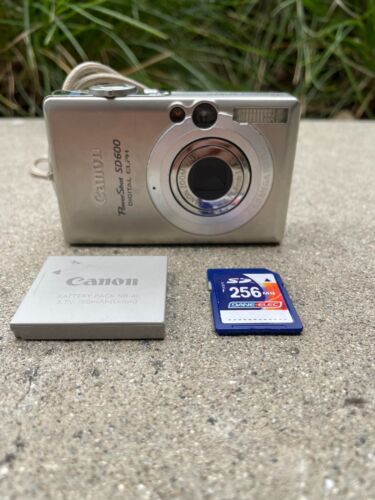 Canon PowerShot ELPH SD600 6MP Digital Camera Silver 4x Zoom Bundle Tested Works - Picture 1 of 6