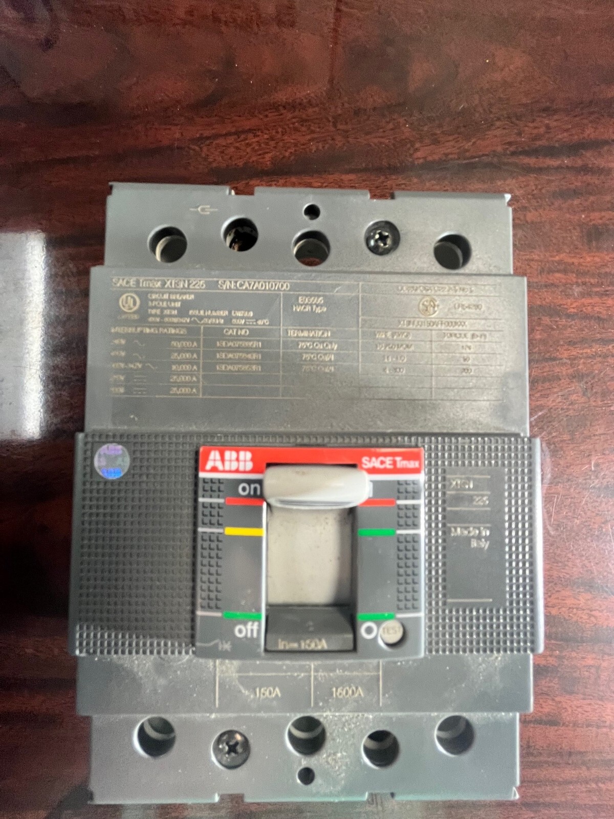 ABB 150AMP 3 POLE Circuit Breaker SACE TMAX CA7A010700 W/AUX