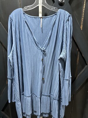 free people can't help it pleated mini dress Free People Can't Help It Pleated Mini Dress in Blue Size M - EUC