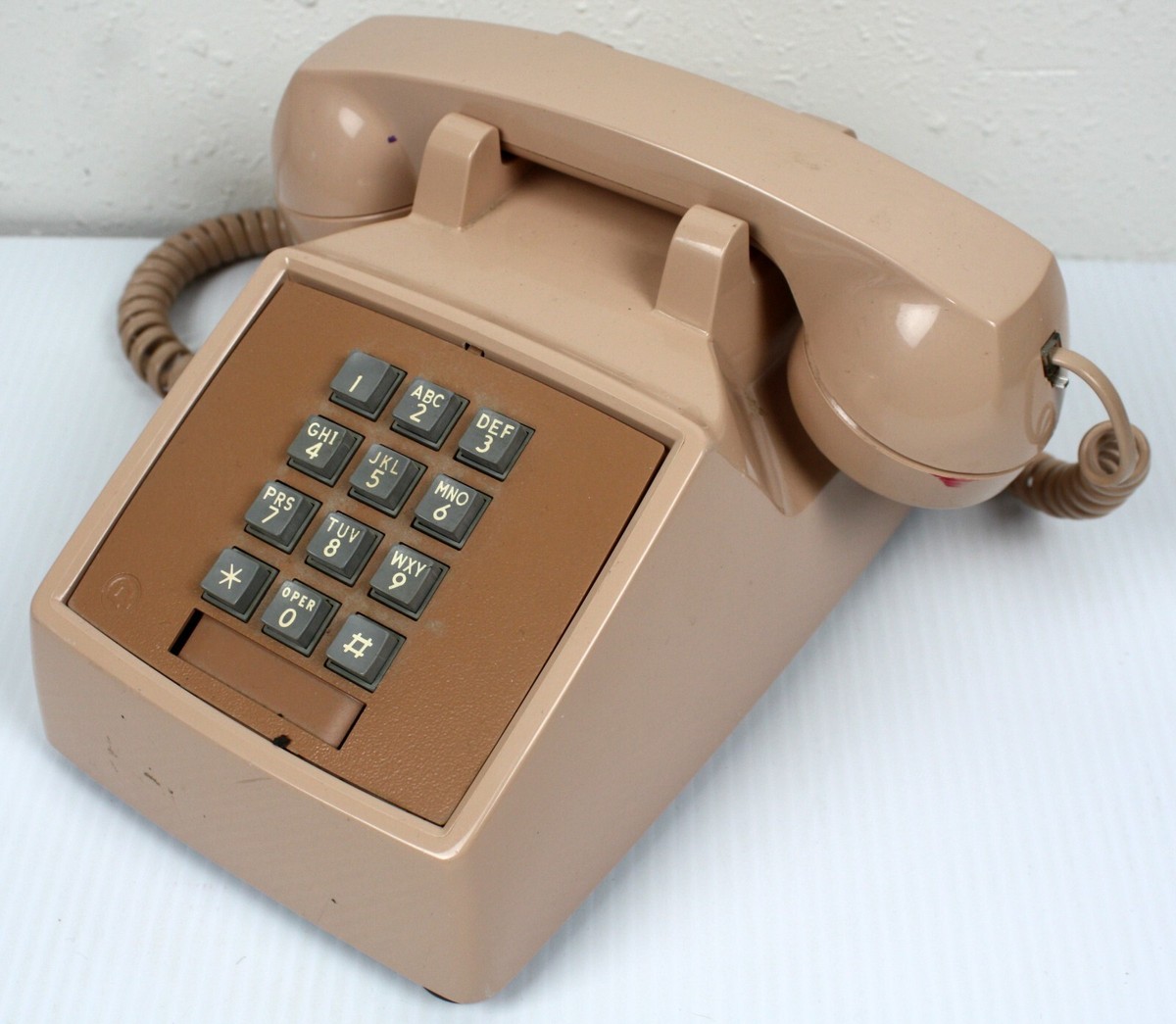 Vintage Bell System Pink Land Line Push Button Phone Western