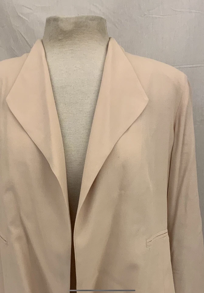 Jaqueta Cabi Blazer S Pêssego Rayon Comprimento da Cintura Manga Longa Novo sem etiquetas YGI T1-650 - Imagem 3 de 4