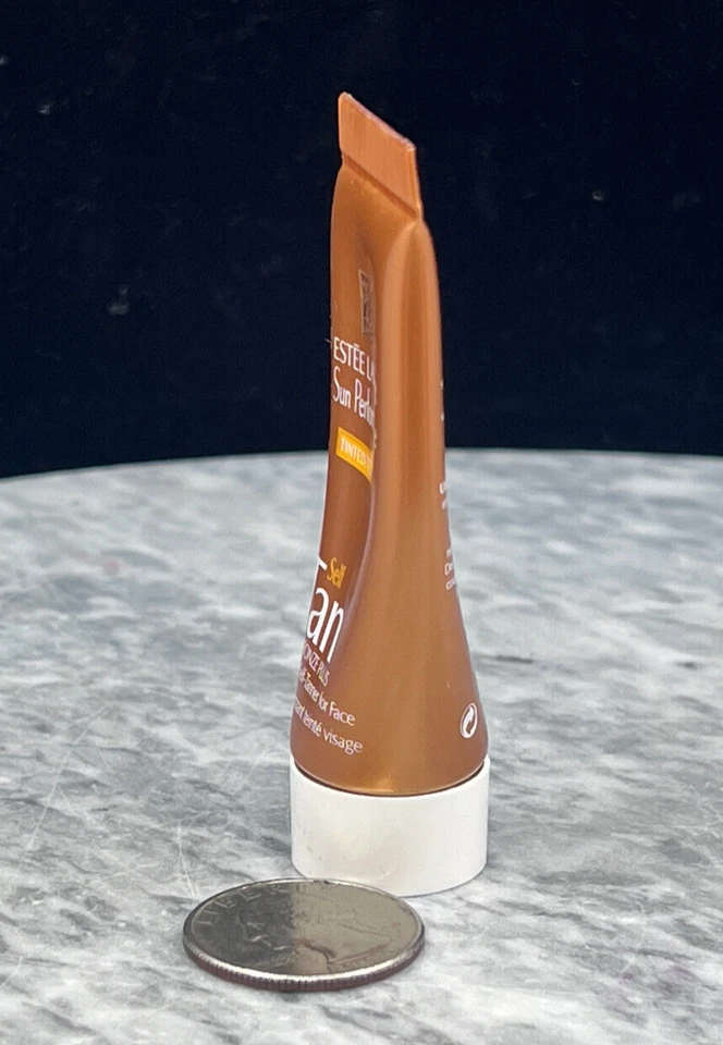 Estee Lauder Sun Performance SELF TAN for face tinted 0.5oz Sample size RARE - Image 2 of 4