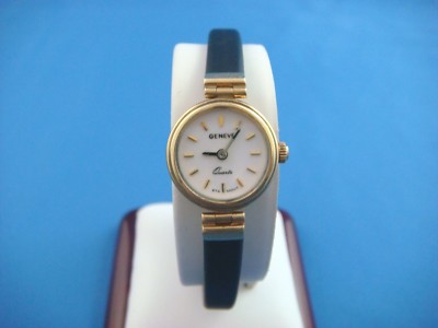 14K YELLOW GOLD LADIES DRESS WATCH WITH RUBBER BAND AND GOLD LOCK 14.9 GRAMS | eBay 14K YELLOW GOLD LADIES DRESS WATCH WITH RUBBER BAND AND GOLD LOCK 14.9 GRAMS | eBay