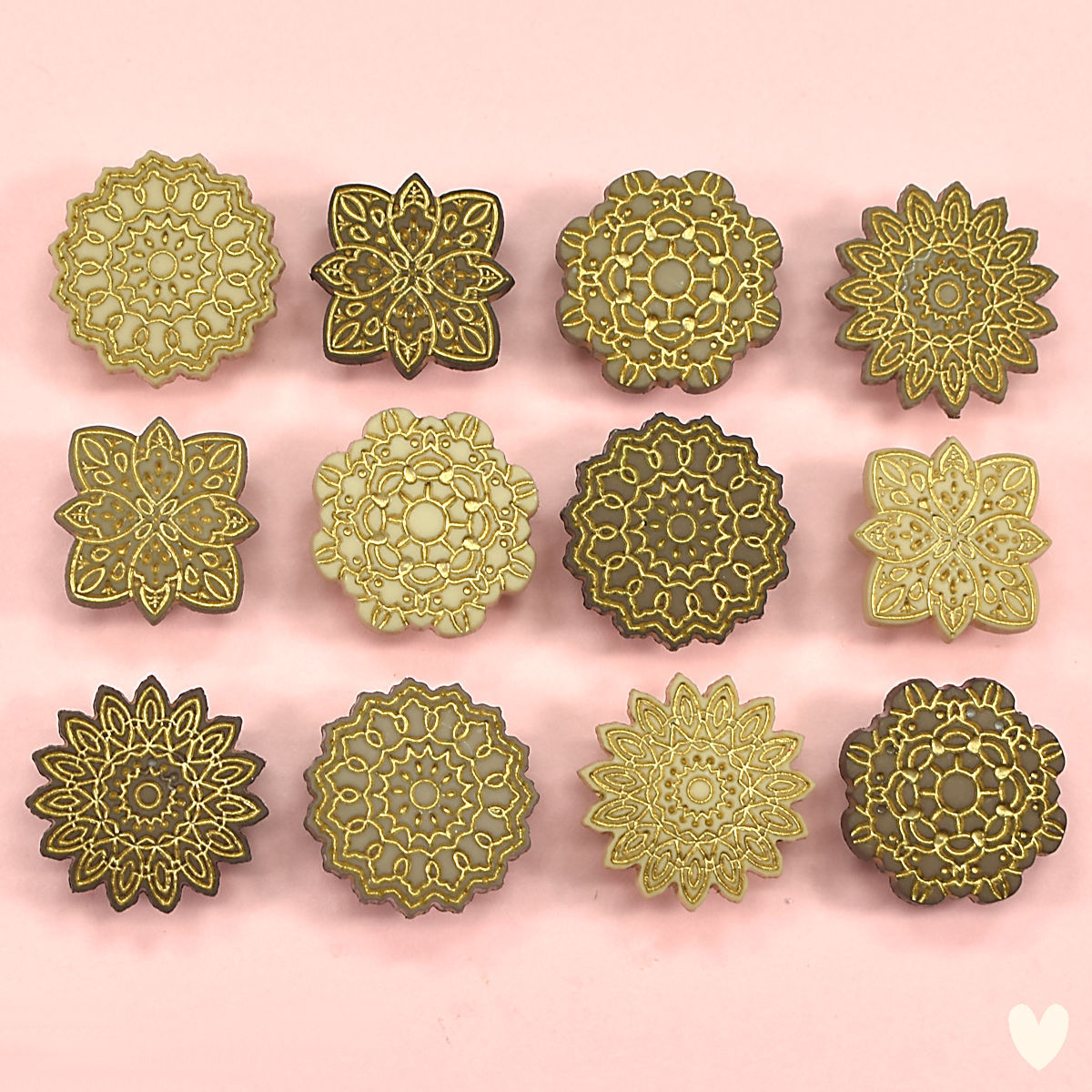 DRESS IT UP Buttons Antique Lace 8319 - Embellishments Vintage Heirloom