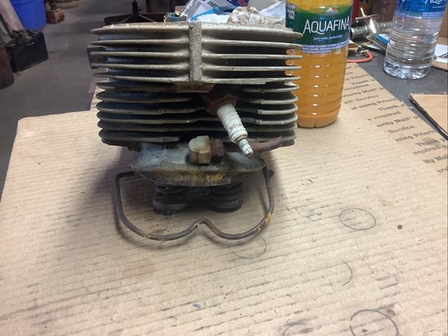 Wisconsin AB105 Cylinder Head - Picture 6 of 6