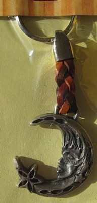 Mond Metall + Leder Schlüsselanhänger Keychain NEU (A59v)