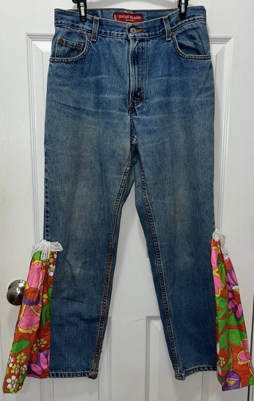 Rare Levi's 550 Hippie Flower Power Custom Denim Flare Jeans 12M