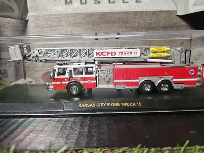 Vntg Code 3 Collectables Kansas City E-1 Platform Fire Truck #15 1:64 **READ**