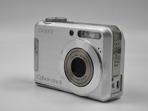Sony Cyber-shot DSC-S700 7,2 MP 3x Digitalkamera Defekt Für Ersatzteile