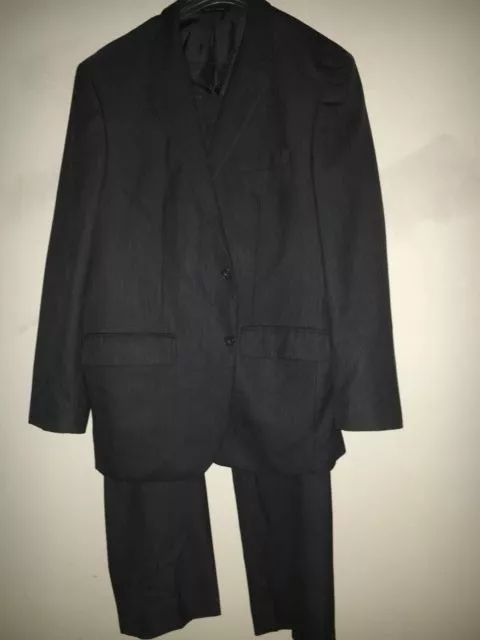Alfani Exclusive Macy s 2 Button Men Gray Stripe Suit 44R W38 Side