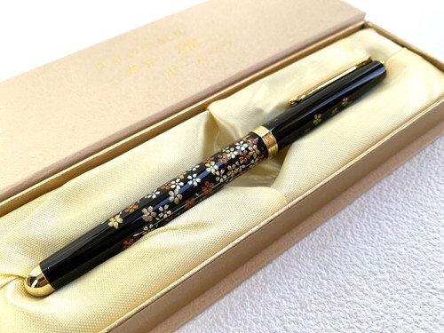 Maki-e Urushi Lacquer Makie Ballpoint Pen Yamanaka lacquerware Cherry Pink Japan - Picture 2 of 8