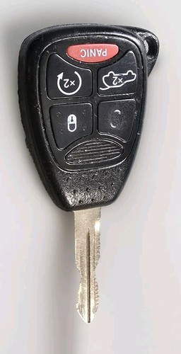 2014 OEM Chrysler 200 Key Fob Original - Picture 2 of 4