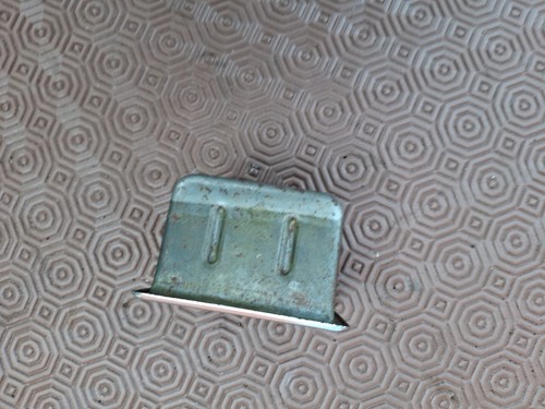 Jaguar Mk2 / Daimler V8 / rear doors, chrome ashtray - Picture 3 of 10