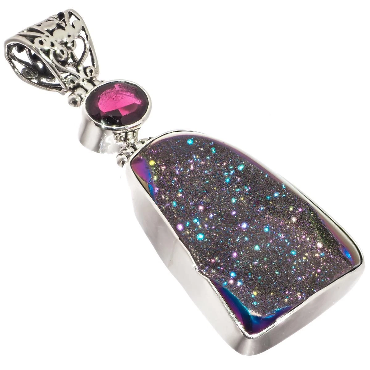 Druzy garnet deals