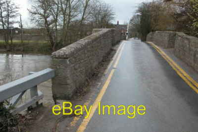 Moreton Bridge  c2006