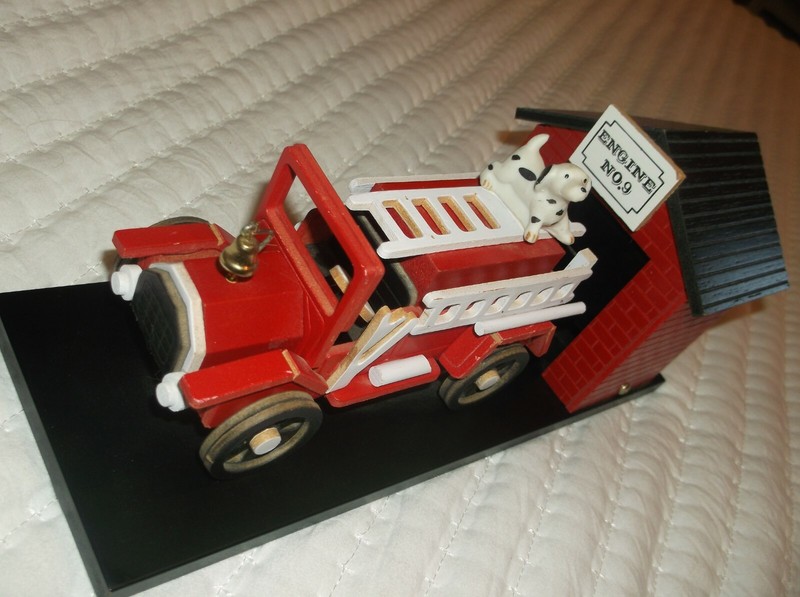 Berkeley Designs Fire Station Engine No. 9 Wooden Animated Music Box 