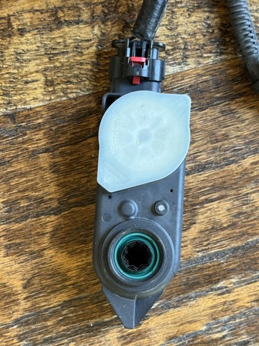 OEM🔥2021+ Cadillac Escalade RADIATOR SHUTTERS MOTOR W/HARNESS + Sensor 84375398 - Picture 7 of 8