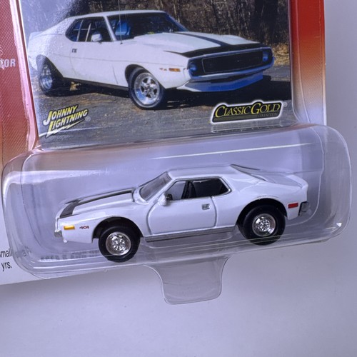 1/64 Johnny Lightning Classic Gold 1972 AMC Javelin White - Picture 2 of 7