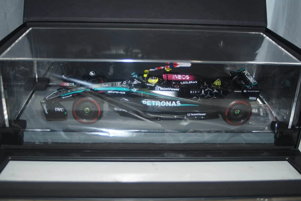 Spark Mercedes - AMG Petronas F1 Hamilton #44 Winner 2024 REF 18S999 - Image 4 of 4
