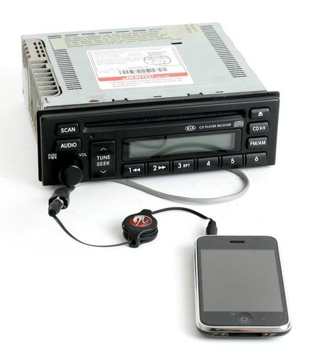 Radio CD Kia Sedona 2002-2005 AM FM con entrada auxiliar en coleta 1K5AD66860A - Imagen 1 de 8