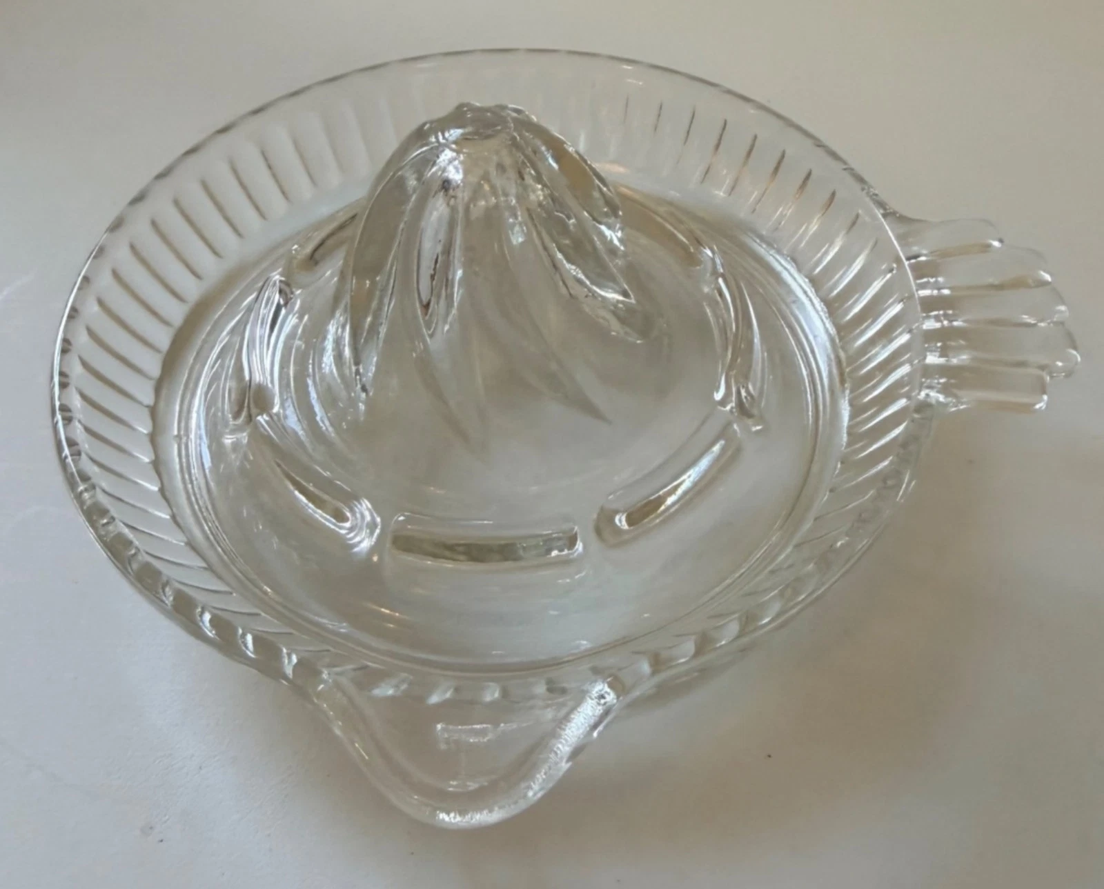 Vintage Clear Glass Citrus Juicer Handheld Reamer Ribbed Sides With Pour Spout