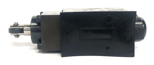 Parker 30 Degree 5000PSI Directional Control Valve D1VC4BV 72 NOS - Picture 5 of 10