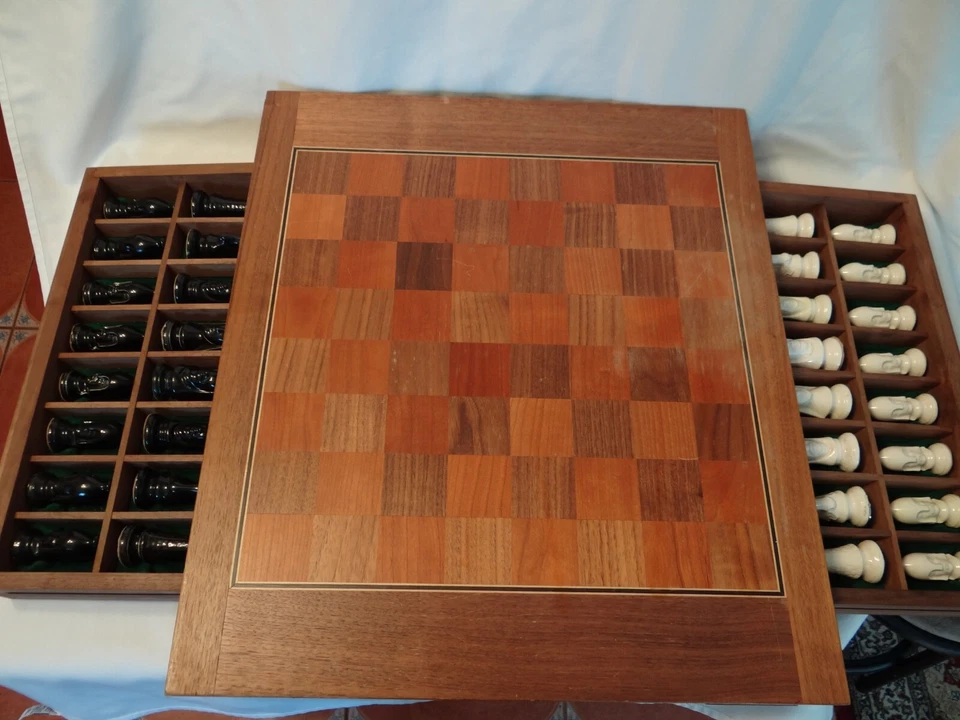 Ceramic Gothic Chess set - Image 2 of 4