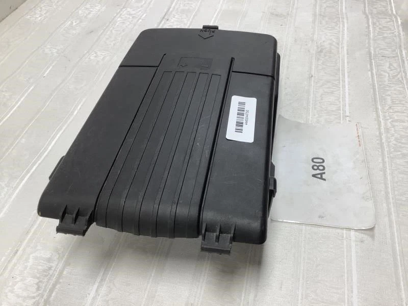 Volkswagen CC 2011 cubierta de batería moldura OEM+ Foto 2 de 4