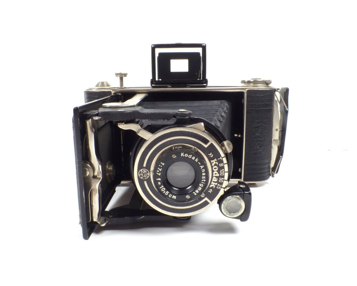 Kodak Junior 620 1933 Folding Camera W/ Anastigmat 10.5cm 1 Kodak Junior 620 1933 Folding Camera W/ Anastigmat 10.5cm 1