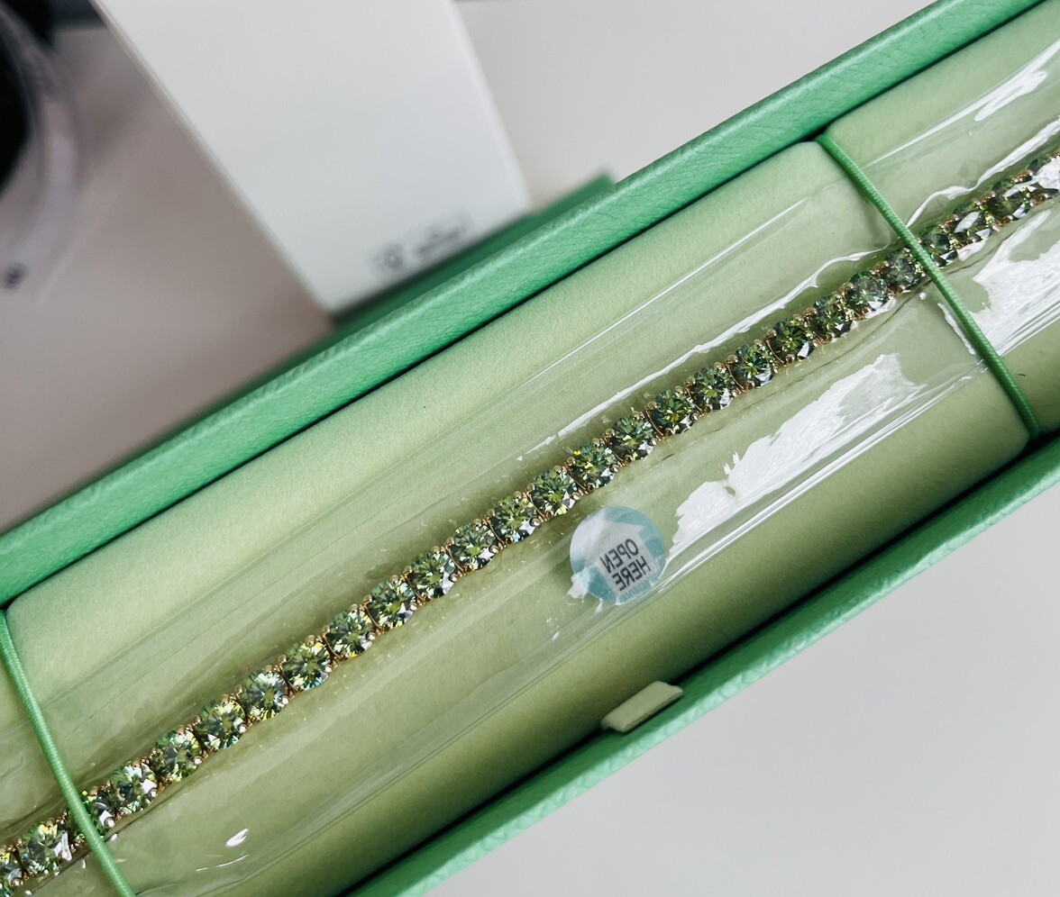 New SWAROVSKI 5658849 Gold Sparkle Green Matrix Tennis bracelet
