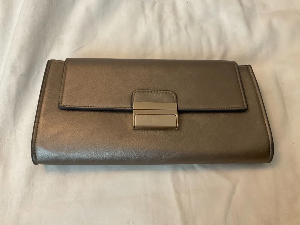 Silver clutch bag clearance accessorize
