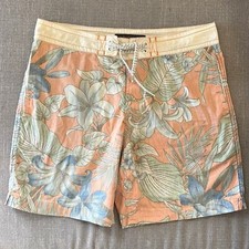 Reyn Spooner Men  s Uluwehi Pale Orange Floral Boardshorts Size 30