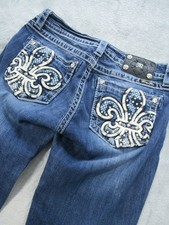 Miss Me Jeans Sz. 29 Signature Capri Blue Embroidments Thick Stiching JP7018P