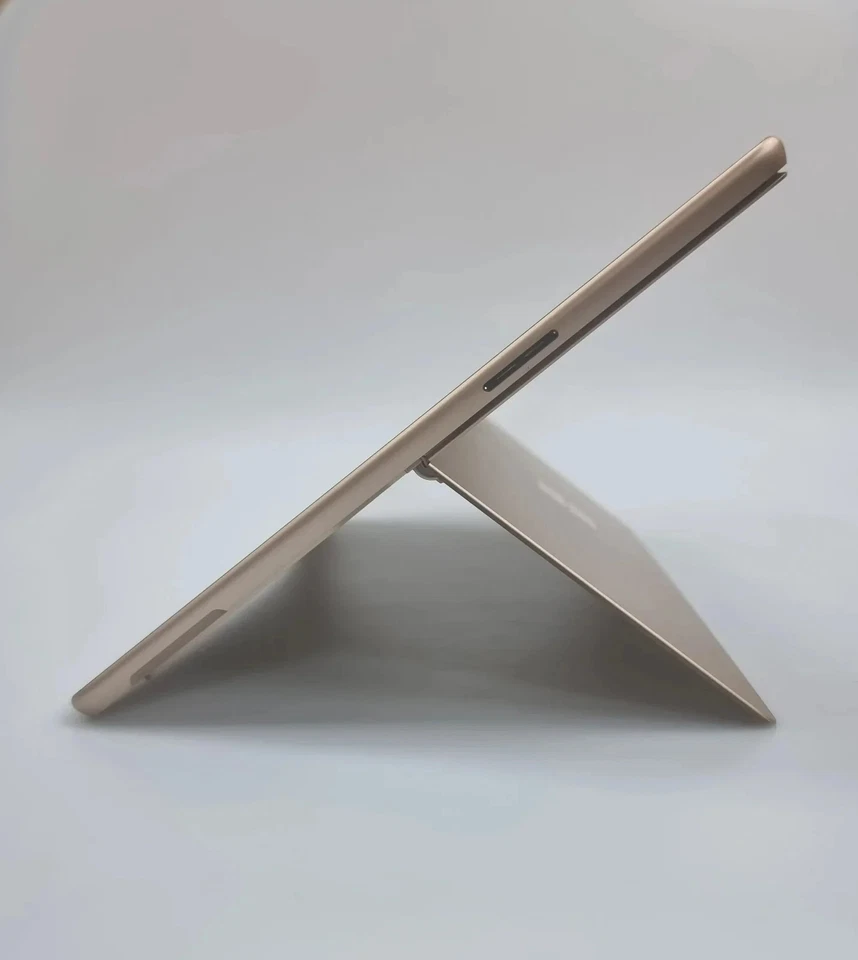 (SO4) Microsoft Surface Pro 11th Edition OLED Snapdragon X Elite 1TB 16GB RAM - Image 3 of 4