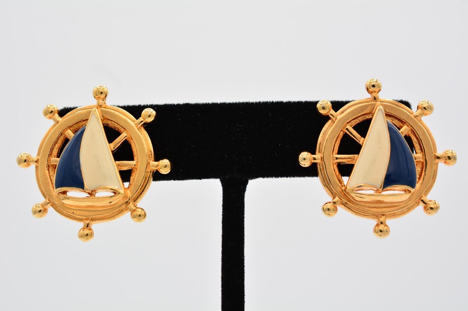 Avon Vintage Helm Earrings Sail Boat Nautical Nav… - image 1