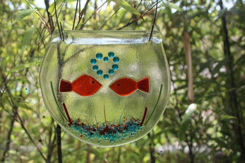 fish in a bowl made in fused glass for hanging yellow, red or your choice MTO - Picture 18 of 22