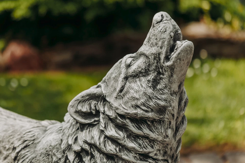 Heulender Wolf Steinfigur H.98 cm 105 x 28 cm Grau 160 kg Beton frostsicher - Bild 4 von 4