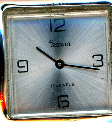 Trifari Watch Silver Tone Crown 17 Jewels Women Cuff Hinged  display picture 3