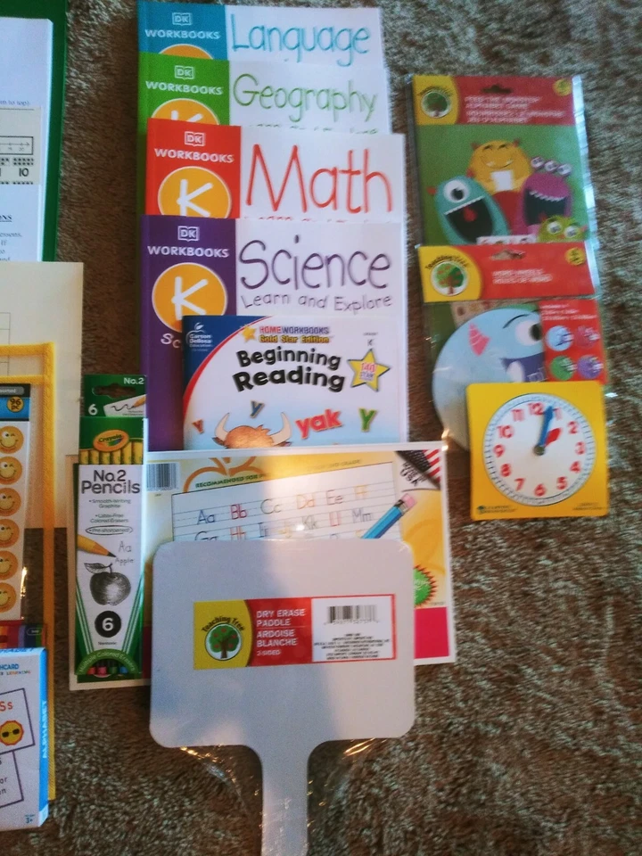 Kindergarten: Homeschool Curriculum Box : Math, ELA, Science,reading and History Foto 3 de 4
