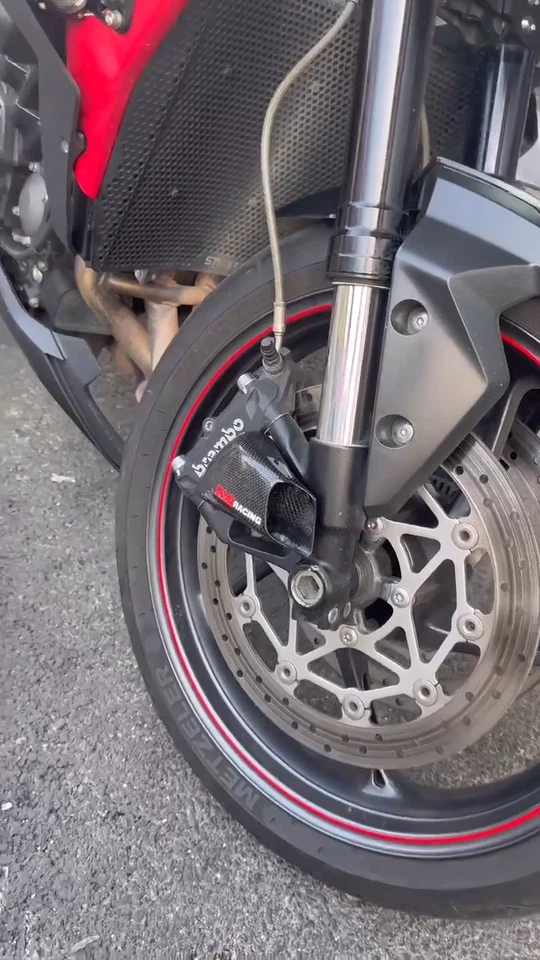 matte Carbon Fiber Brake Caliper Cooler Air Ducts For KAWASAKI ZX6R 2019-2025  - Image 3 of 4