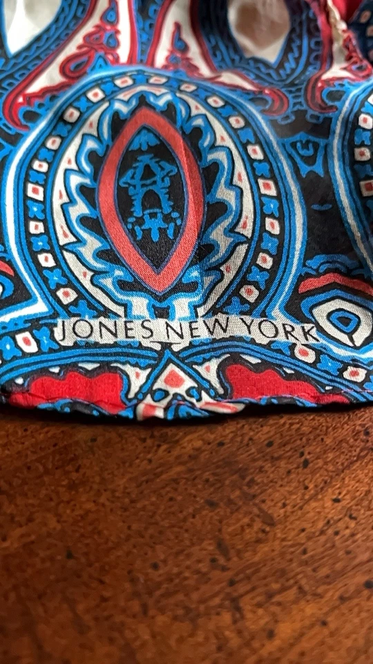 Bufanda de seda Jones New York Foto 4 de 4