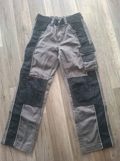 Arbeitshose Bundhose Gr.134 grau schwarz super Zustand