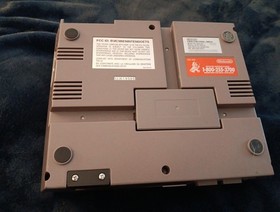 Nintendo (NES) Game Console with controller and games lot! (See description)