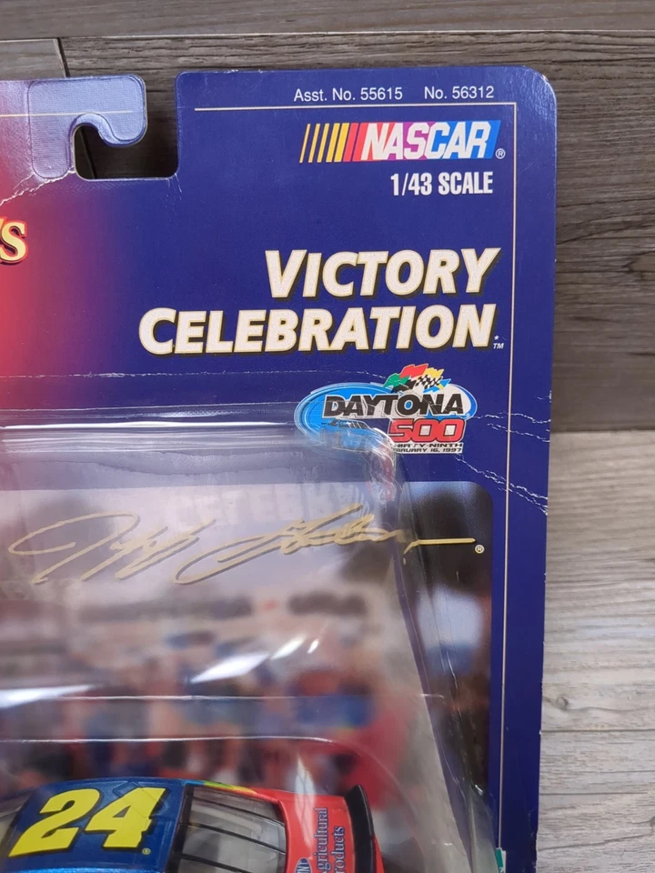 Jeff Gordon Nascar Victory Celebration Winner's Circle Daytona 500 Diecast - Image 4 of 4