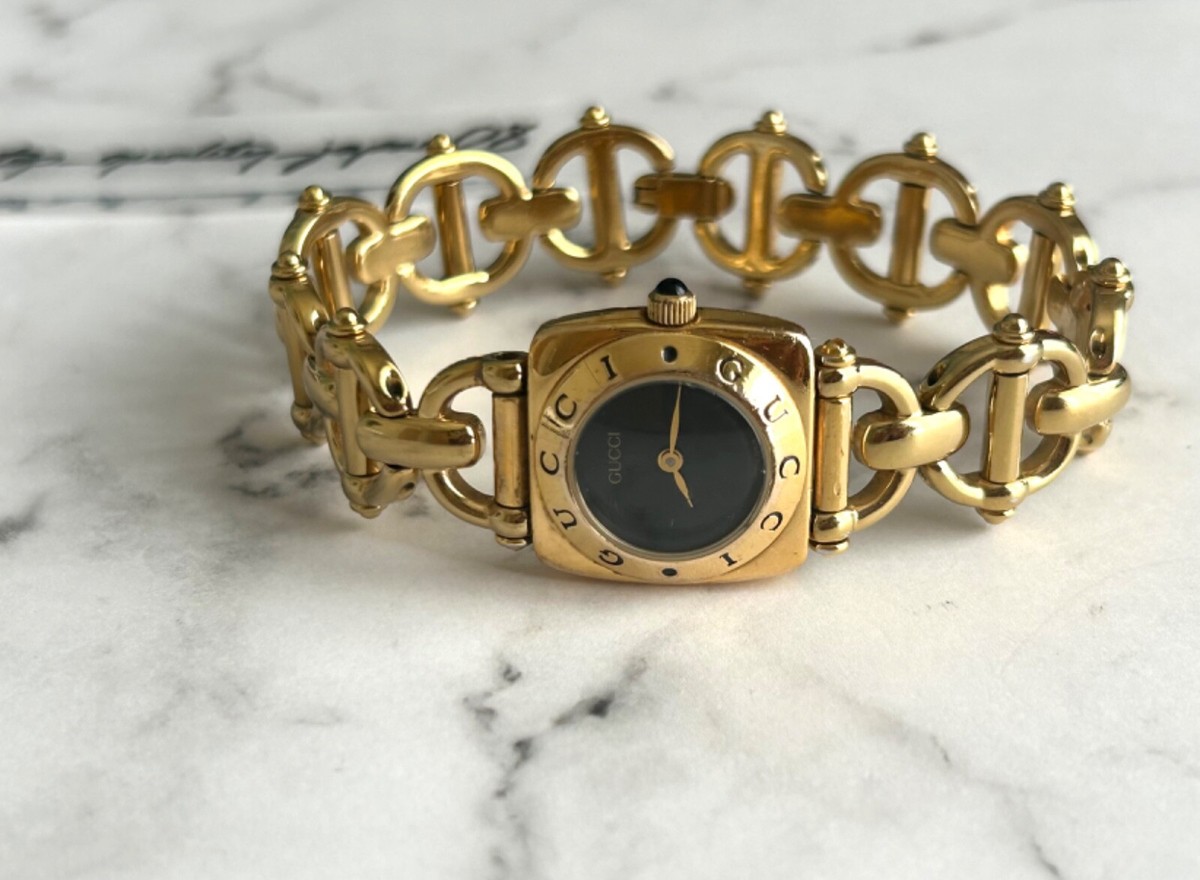 GUCCI 6400L Quartz Gold Swiss Made Black Dial Womens Watch GUCCI 6400L Quartz Gold Swiss Made Black Dial Womens Watch