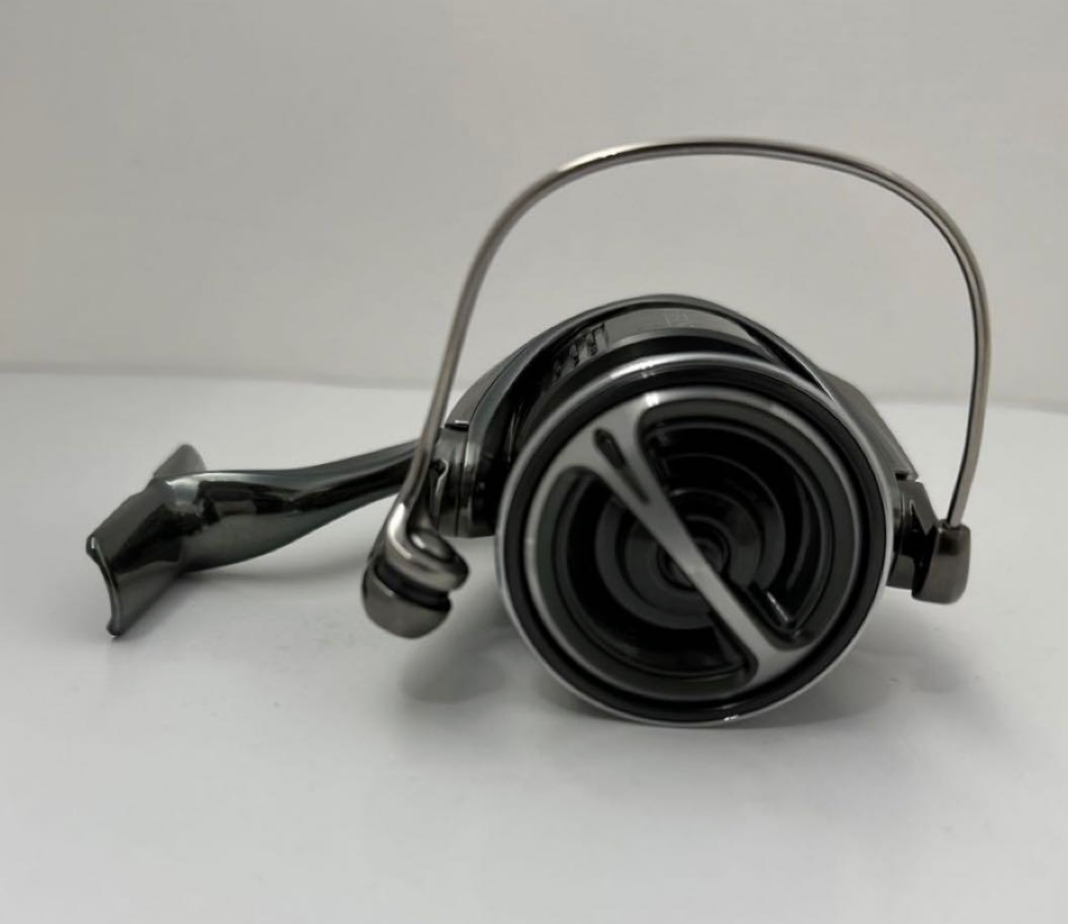 【ほぼ未使用】 SHIMANO STELLA 22ステラ C3000SDHHG Shimano 22 Stella C3000SDHHG 043900 Spinning Reel Ship from