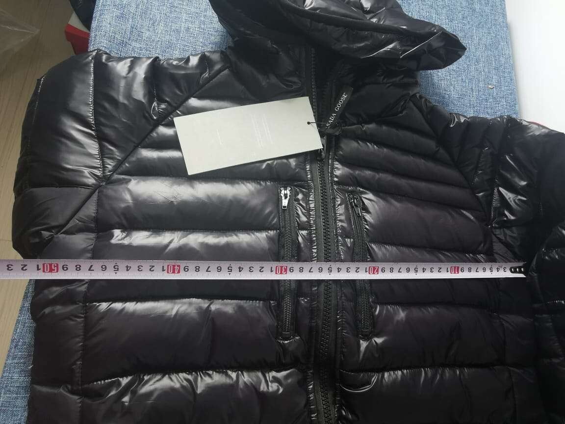 Canada Goose Hybridge Lite Hooded Jacket Size Medium BNWT RRP €725 image 4