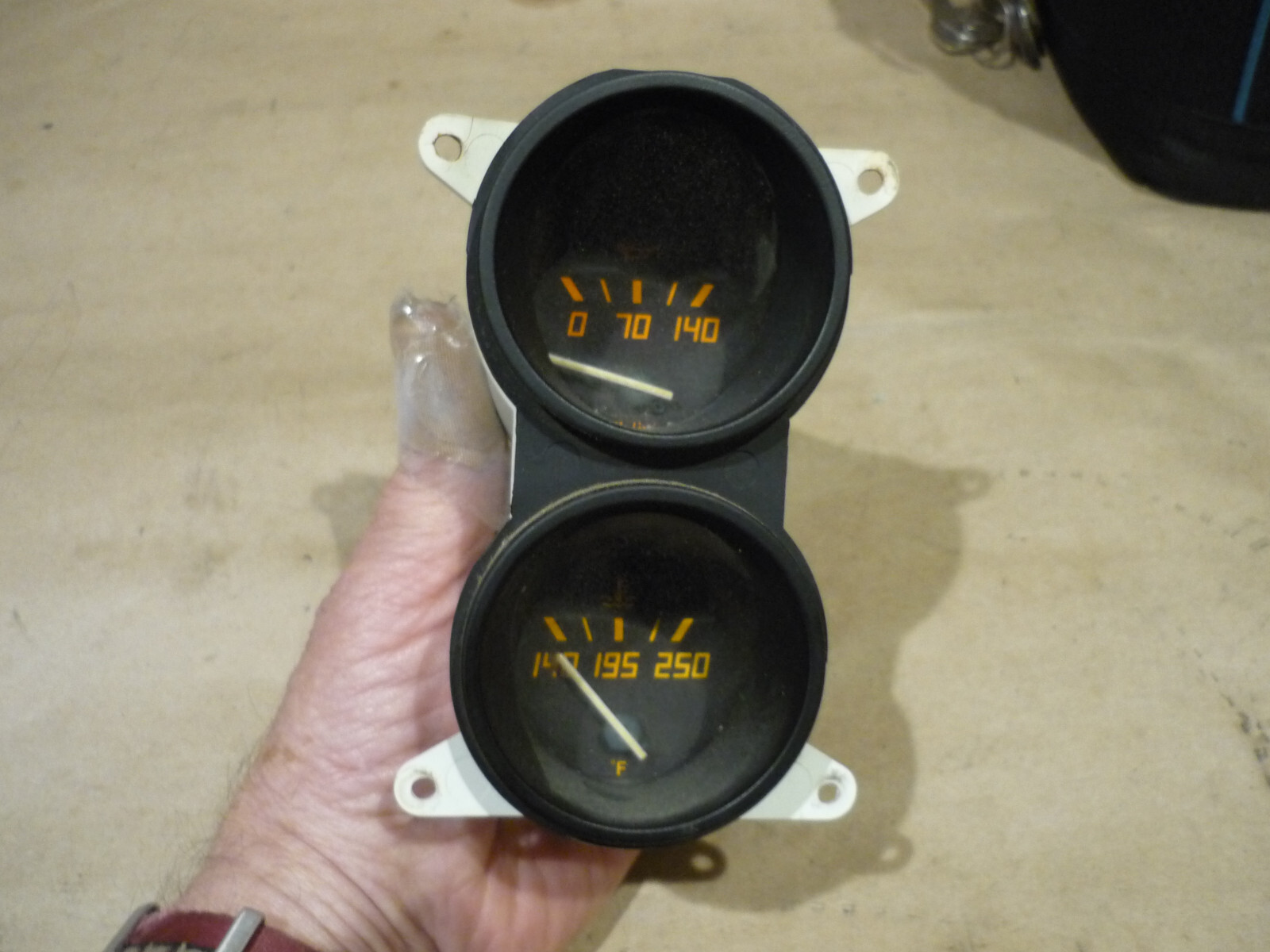 Ferrari 348 -Oil Pressure/Water Temperature Gauge  - P/N 136625