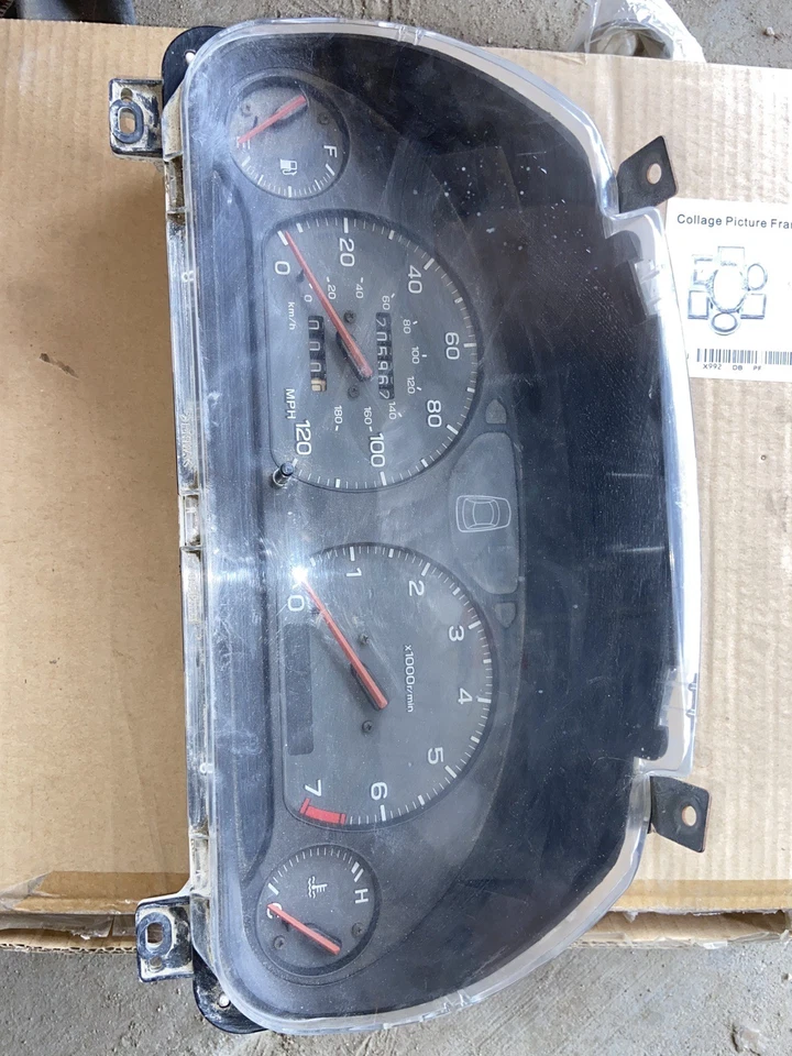 Cuadro de instrumentos Subaru Legacy 1998 velocímetro tacómetro medidores Foto 3 de 4
