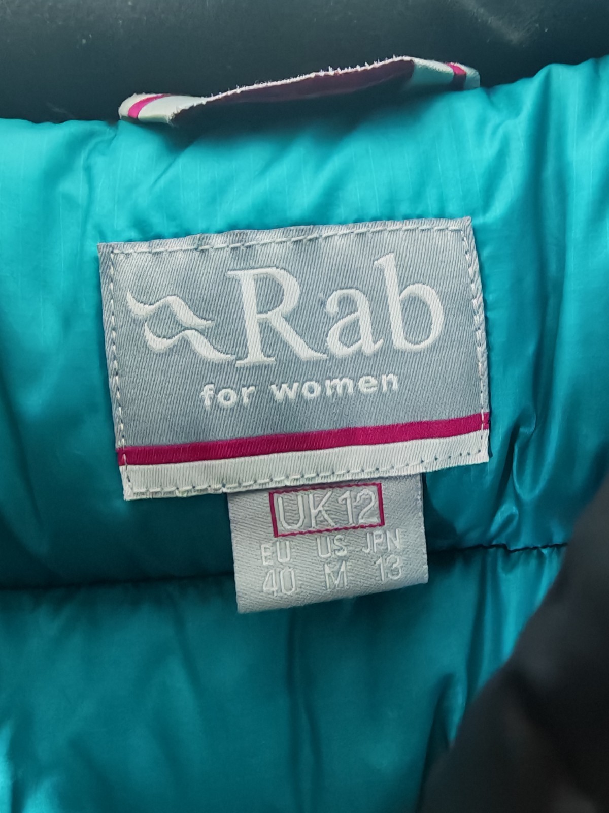 Rab Neutrino Women’s Down Vest Gilet Bodywarmer Size UK 12 US M Black 800FP image 3